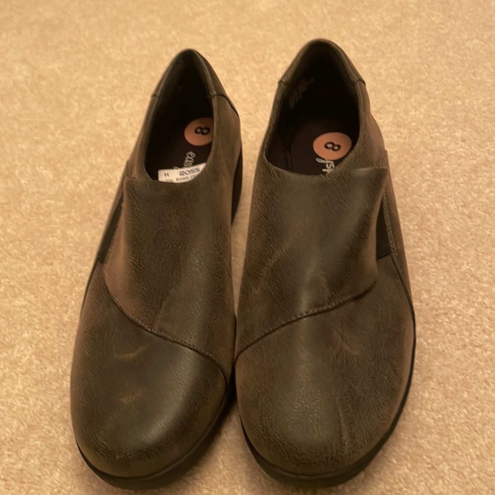 NWT EASYSPIRIT SHOE